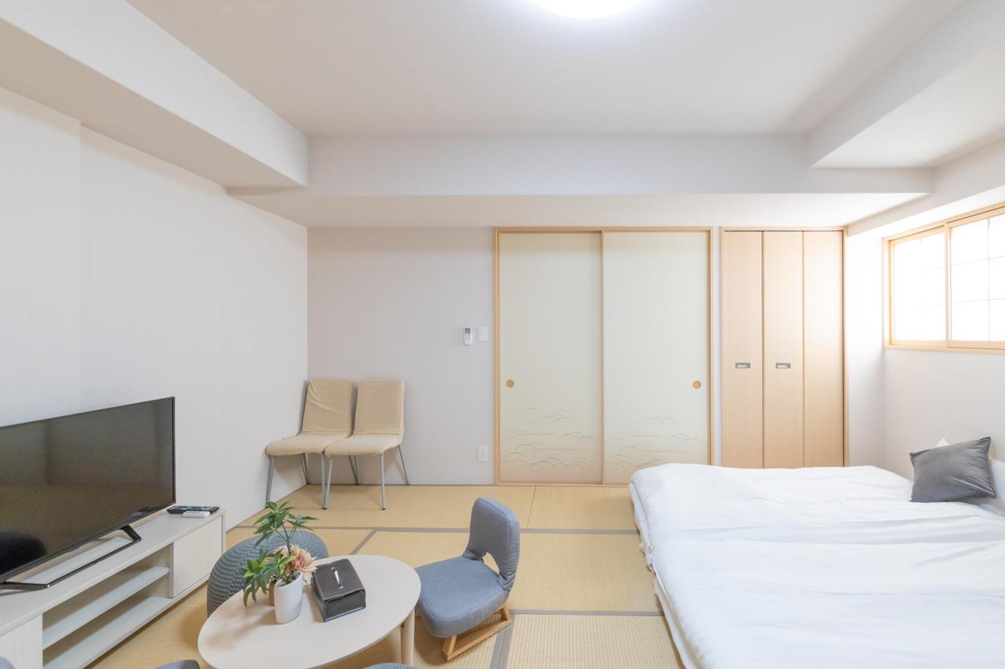 Rewit Building Apartment Osaka Room photo