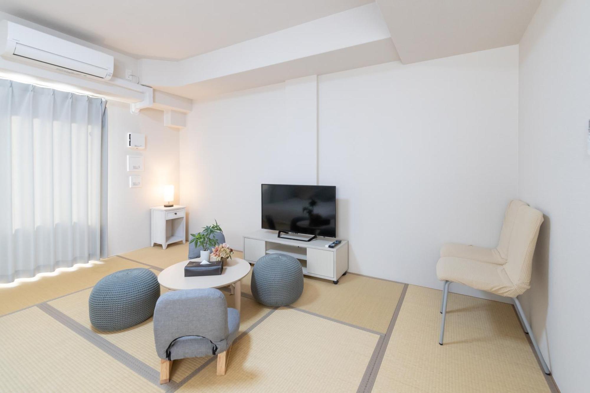 Rewit Building Apartment Osaka Room photo
